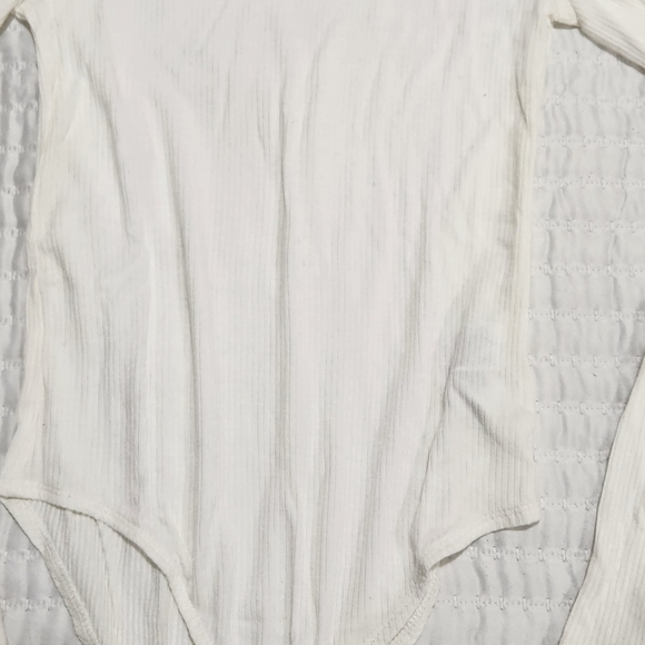 FOREVER 21 BODYSUIT SIZE S - Picture 11 of 12